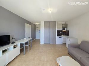 A VENDRE - Studio 24 80m² - Meublé - Terrasse - Place de parking couverte - Résidence de t