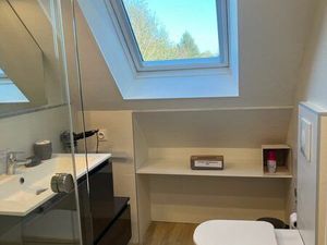 Beau studio entièrement meublé et équipe