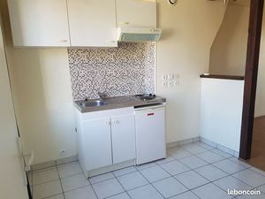 F 2. Appartement a louer