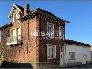 Maison bourgeoise semi individuelle 4 voir 5 chambres