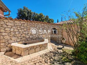 Maison plain pied  piscine  double garage