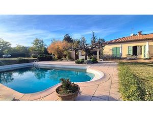 Belle propriété 6 pièces avec piscine PRADES (66)