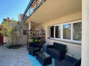 Velaine en haye 215K€  maison en bon état de 219M2 avec terrasse