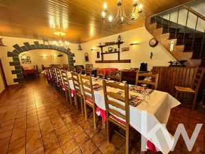 Fonds de commerce bar  restaurant  jeux  140 m2  secteur Combro