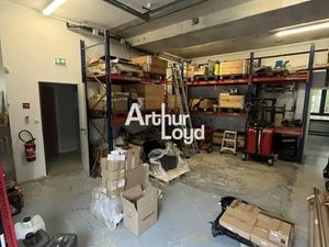 LOCAUX MIXTES A LOUER