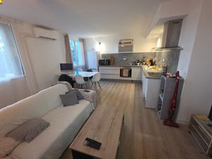 Dpt Gard (30)  à vendre ALES appartement RDC 77m2 environ secteur chantilly proche école d