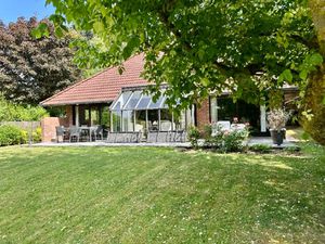 Superbe plain-pied Individuel dans un cadre privilégié.