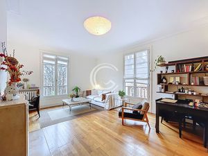 GRAND 2 PIECES  5È ASCENSEUR