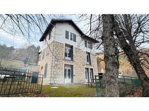 Vente maison 10 pièces 200 m² Andon (06750)