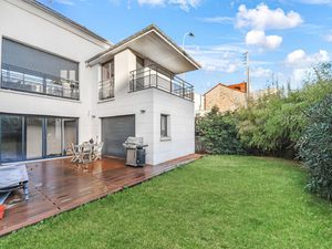 Maison 7 pièces - 264 m²