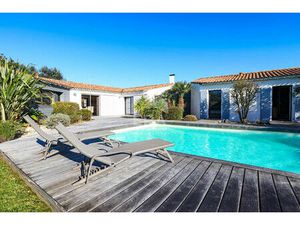 Maison 8 pièces 197 m² à vendre / acheter périgny 17180 ? | ERA Immobilier