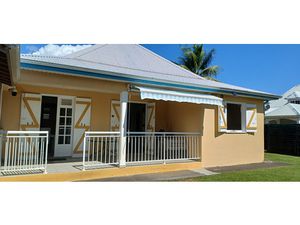 de terrain - Villa style créole en parfait état dans quartier calme sur la commune de GOYA