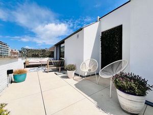 Exclusieve zonnige penthouse met 2 kamers en 55m² terras