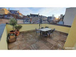Maison de caractère avec terrasse et garage – Metz Centre  Place Saint-Louis  Quartier Por