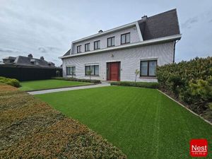 Polyvalente villa met zeer grote loods