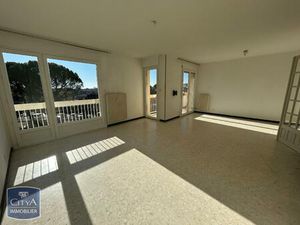 Location Appartement 4 pièces 86m² CARPENTRAS 84200