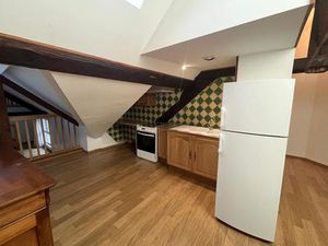 Location appartement 2 pièces 65 m² à Montbéliard (25200)