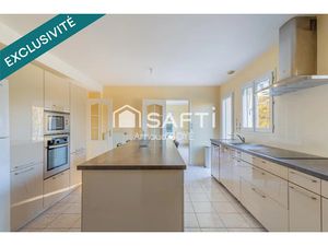 Vente maison 7 pièces 173 m² à Fille sur sarthe (72210)  270 000 €