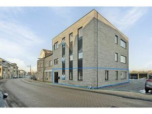 TE HUUR: Recent appartement met 3 slaapkamers te Wellen!