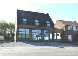 Verzorgde handelsruimte met parkeergelegenheid