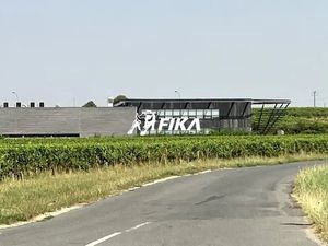 LOCAL D'ACTIVITE A VENDRE