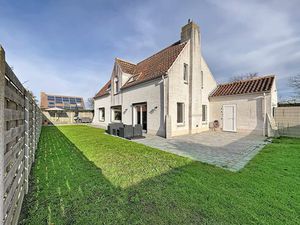 Huis te koop in Blankenberge met 4 slaapkamers