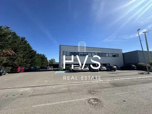 LOCAL A LOUER ERP 5 - EGUILLES