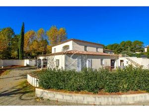 Vente maison 8 pièces 208m2 Salernes 83690 - 749000 € - Surface Privée