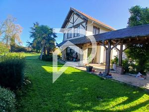 Vente maison 6 pièces 237.59 m² à Lons (64140)  472 000 €
