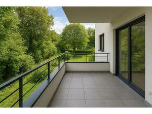 T2 PLEIN SUD AVEC GRANDES SURFACES ET LARGE EXTERIEUR !