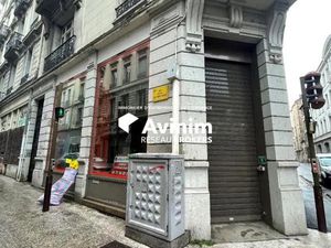 Beau local en centre ville