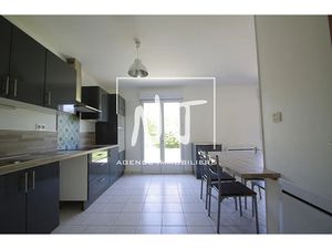 Location maison 5 pièces 116.27 m² à Le Lion-d'Angers (49220)  1 050 €