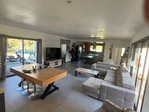 Vente maison 5 pièces 155 m² à Martillac (33650)  581 085 €