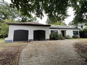 Villa à vendre avec jardin et 4 chambres   Rhode-Saint-Genèse (VBD56230)