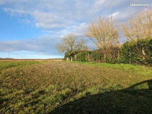 Terrain 1 237 m² Vars