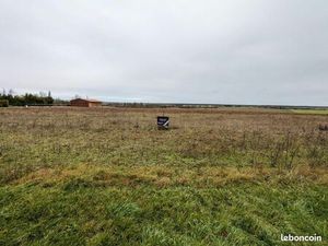 Terrain 3 250 m² Xambes