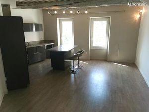 Sarrians  appartement T2 à louer