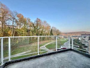 Lumineux 2 Chambres au dernier étage avec Terrasse et Garage