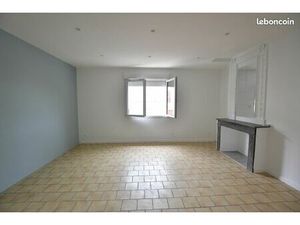 Maison de ville comprenant grand studio 41m² grand garage 31m²