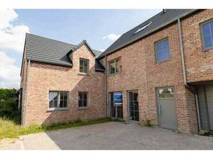 Maison neuve dans un cadre verdoyant et paisible