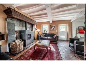 HERVE – Ferme entièrement rénovée  3 façades  alliant charme