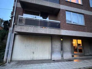 Garage 65 m2 à 100m de la clinique St Elisabeth