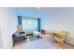 NOTRE DAME: BEAU STUDIO MEUBLE +/- 40M2 AVEC COIN A DORMIR