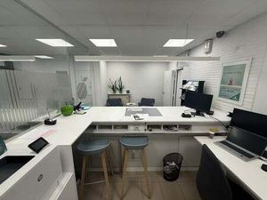 Bien professionnel à louer à Woluwe-Saint-Lambert € 1.890 (LHRCK) - Latour & Petit Bxl Loc