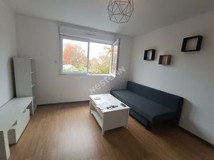 A LOUER - Studio à Ploërmel (56800)