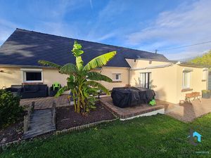 A VENDRE LONGERE 135M²