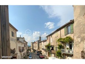 Immeuble 11 pièces 157 m²