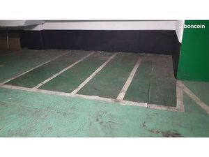 Place de parking 2 roues rue de Thorigny  Hotel de Bonneval