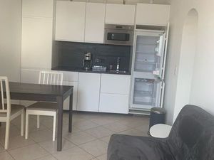 Loue studio tout equipé à l anneé