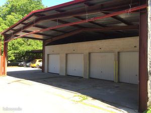 Garage fermé +place de parking couvert